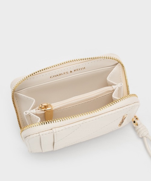 CHARLES & KEITH(チャールズ & キース)の「Apfra アップフラ キルトリストレットカードホルダー(カードケース・レディース・ブラック/クリーム/ピンク・XXS)」の11枚目の写真