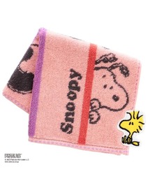 PEANUTS（ピーナッツ）の「PEANUTS タオルハンカチ <スヌーピーと仲間たち>（ハンカチ/ハンドタオル）」
