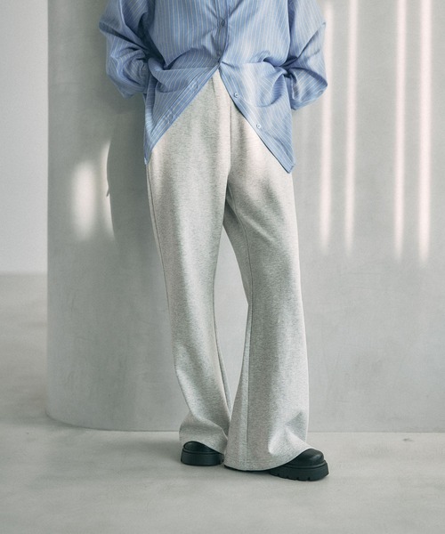 LEPSIM（レプシィム）の「ライトスウェットフレアパンツ　634621（スウェットパンツ・レディース・ブラック/ブラウン/トップグレー・FREE/TALL）」の2枚目の写真