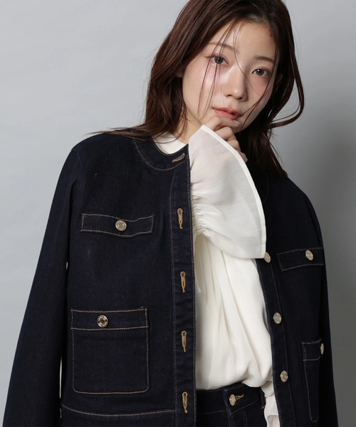 Apuweiser-riche（アプワイザーリッシェ）の「トラッドノーカラーデニムジャケット（その他アウター・レディース・ネイビー・2/1）」の2枚目の写真