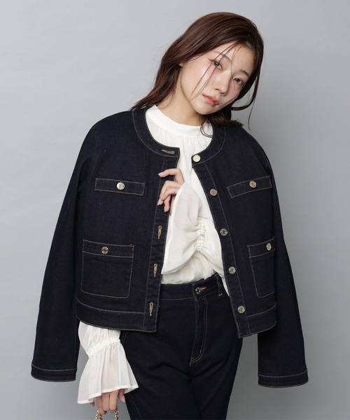 Apuweiser-riche（アプワイザーリッシェ）の「トラッドノーカラーデニムジャケット（その他アウター・レディース・ネイビー・2/1）」の7枚目の写真