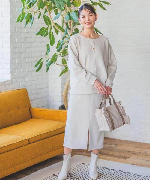 ITS'DEMO（イッツデモ）の「【セットアップ可／手洗い可】カットスエードプルオーバー（Tシャツ/カットソー・レディース・チャコールグレー/ベビーピンク/アイボリー/グリーン系・00）」の7枚目の写真