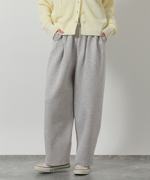 LAKOLE（ラコレ）の「ダンボールタックコクーンパンツ / 655309（スウェットパンツ・レディース・ブラック/グレー・LARGE/MEDIUM）」の2枚目の写真