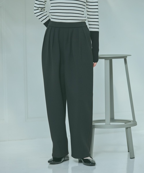 LAKOLE（ラコレ）の「ダンボールタックコクーンパンツ / 655309（スウェットパンツ・レディース・ブラック/グレー・LARGE/MEDIUM）」の7枚目の写真