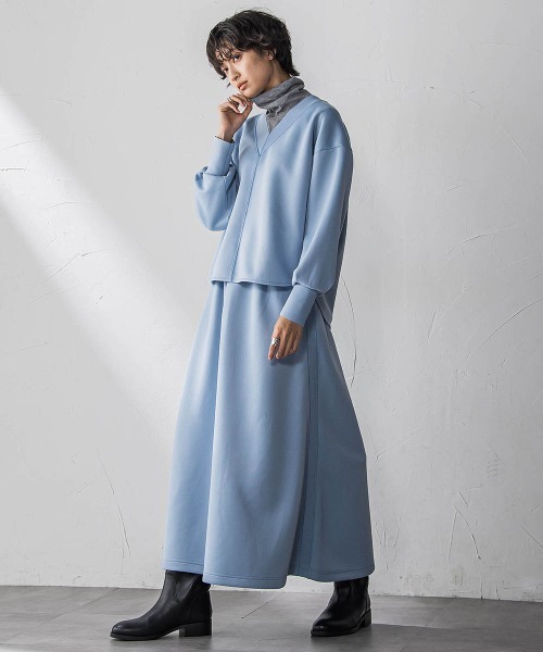 MAYSON GREY（メイソングレイ）の「軽量ボンディングスカートセットアップ≪洗濯機で洗える≫（ワンピース・レディース・オフホワイト/ブルー/ネイビー・M）」の8枚目の写真