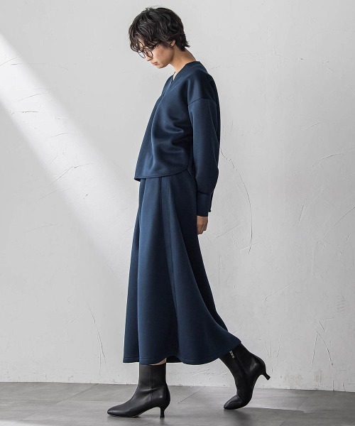 MAYSON GREY（メイソングレイ）の「軽量ボンディングスカートセットアップ≪洗濯機で洗える≫（ワンピース・レディース・オフホワイト/ブルー/ネイビー・M）」の14枚目の写真