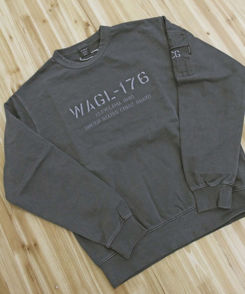 AVIREX(アヴィレックス)の「FADED MIL.POCKET CREWNECK SWEAT(スウェット・メンズ・チャコールグレー/ブルーグレー/ライトグレー/バーガンディー・M/XL/XXL/L)」の7枚目の写真