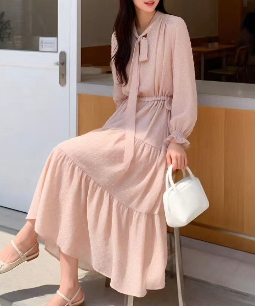 FINEnough(ファインナフ)の「ドットジャガード リボン使いティアードシフォンワンピース(ワンピース・レディース・パープル/グリーン/アイボリー/ブラック・FREE)」の11枚目の写真