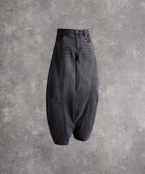 ADRER（アドラー）の「Super Wide Balloon Pants / スーパーワイド バルーンパンツ（デニムパンツ・メンズ・ブラック系1・S/XS/L/M）」の2枚目の写真