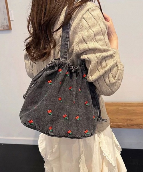 pumpkin port(パンプキンポート)の「チューリップ刺繍 巾着 トートバッグ(トートバッグ・レディース・ブラック/ブルー/ネイビー・FREE)」の7枚目の写真