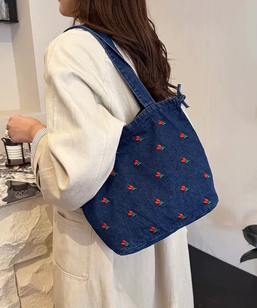 pumpkin port(パンプキンポート)の「チューリップ刺繍 巾着 トートバッグ(トートバッグ・レディース・ブラック/ブルー/ネイビー・FREE)」の10枚目の写真