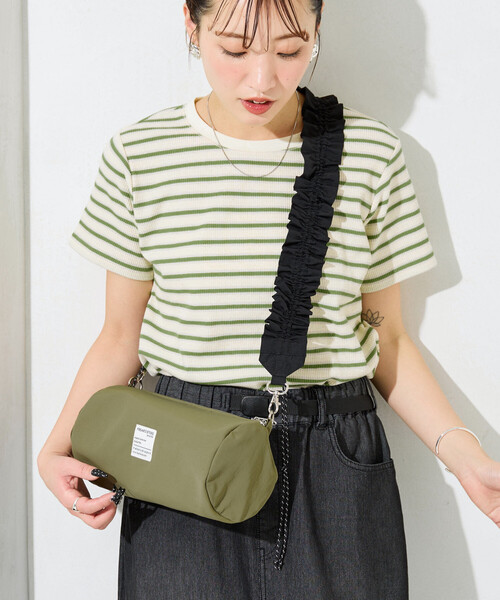 FREAK'S STORE（フリークスストア）の「限定展開　FREAK'S STORE クシュクシュ ショルダー 楕円 バッグ（ショルダーバッグ・レディース・オリーブ/ブラック/ベージュ・ONE SIZE）」の3枚目の写真