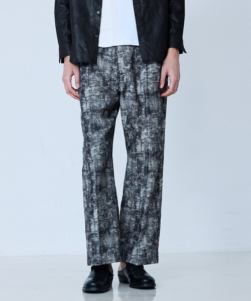 5351 POUR LES HOMMES（ゴーサンゴーイチプールオム）の「【総柄】ダンカリージャガード ワイド テーパード パンツ（その他パンツ・メンズ・ブラック/インディゴブルー・44/50/48/46）」の4枚目の写真
