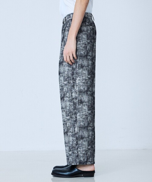 5351 POUR LES HOMMES（ゴーサンゴーイチプールオム）の「【総柄】ダンカリージャガード ワイド テーパード パンツ（その他パンツ・メンズ・ブラック/インディゴブルー・44/50/48/46）」の5枚目の写真