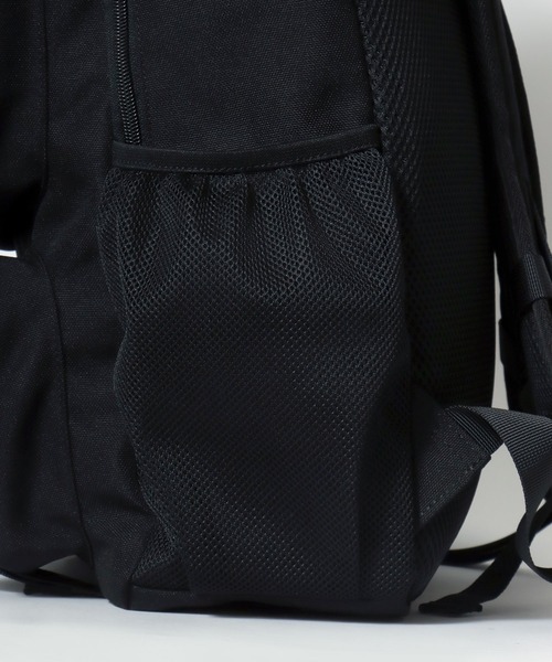 Lee（リー）の「Lee（リー）撥水ポリエステル バックパック ポーチ付き/リュックサック A4 PC収納 メンズ レディース 通学 通勤（バックパック/リュック・メンズ・ブラック・FREE）」の7枚目の写真