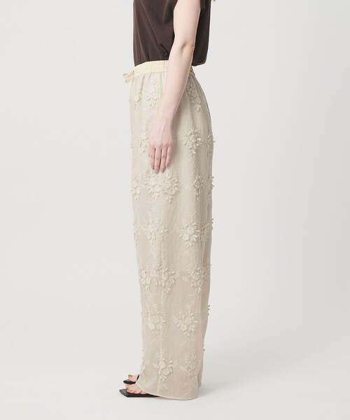 BEAUTY&YOUTH UNITED ARROWS（ビューティーアンドユースユナイテッドアローズ）の「セルロースナイロン エンブロイダリー イージーパンツ（その他パンツ・レディース・ブラック/オフホワイト・S/M）」の11枚目の写真