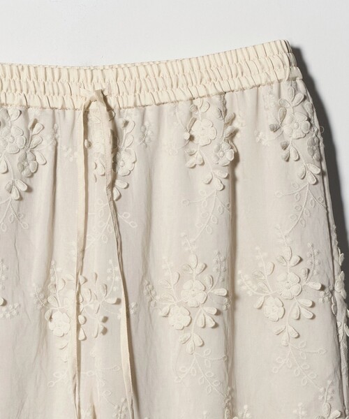 BEAUTY&YOUTH UNITED ARROWS（ビューティーアンドユースユナイテッドアローズ）の「セルロースナイロン エンブロイダリー イージーパンツ（その他パンツ・レディース・ブラック/オフホワイト・S/M）」の15枚目の写真