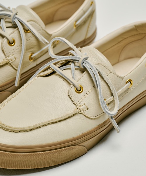 2-EYELET BOAT SHOE VN000Z11TAN（スニーカー）｜VANS（バンズ）の