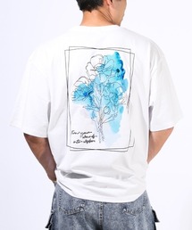 フラワーバックプリントTシャツ