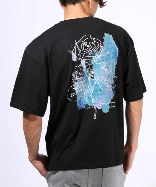 LUXSTYLE(ラグスタイル)の「フラワーバックプリントTシャツ(Tシャツ/カットソー・メンズ・ホワイト系その他/ホワイト/ホワイト系その他2/ブラック系その他/ブラック系その他2/ブラック・M/L)」の4枚目の写真