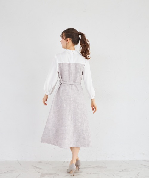 tocco closet(トッコ クローゼット)の「フラワーレース襟付きツイードドッキングワンピース(ワンピース・レディース・グレー/オフホワイト・M)」の12枚目の写真