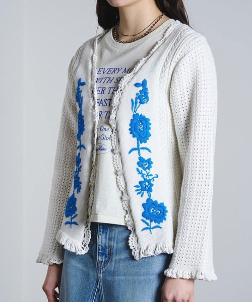 ROSE BUD（ローズバッド）の「(mag.by c)FLOWER EMBROIDERY KNIT CARDIGAN（カーディガン/ボレロ・レディース・ホワイト/ブラック・ONE SIZE）」の8枚目の写真