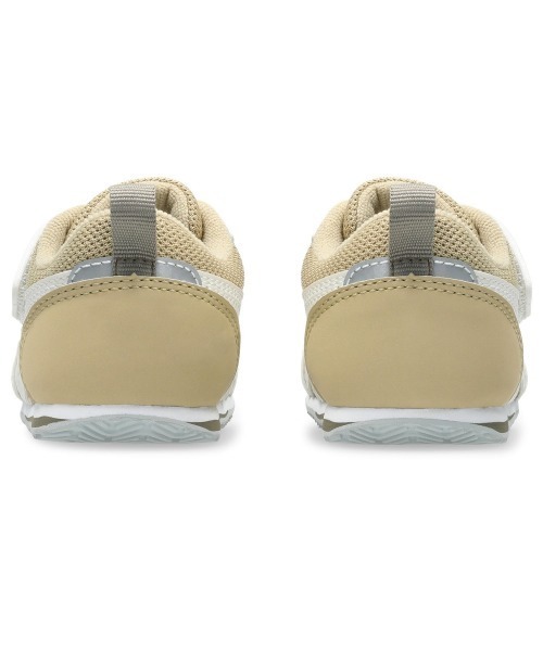 ASICS(アシックス)の「アシックス キッズ スクスク アイダホベビー 5(ベビーシューズ/ベビーソックス・キッズ・ベージュ・14.5cm/14.0cm/13.5cm/13.0cm/15.5cm/15.0cm)」の2枚目の写真