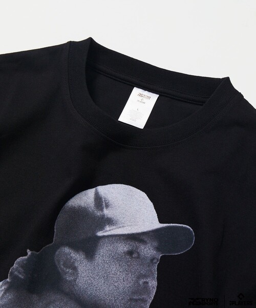 FREAK'S STORE(フリークスストア)の「MLB PLAYERS× RYNO SPORTS ×FREAK’S STORE 別注 【IMANAGA】CLOSE UP PHOTO TEE(Tシャツ/カットソー・メンズ・ブラック・MEDIUM/LARGE)」の2枚目の写真