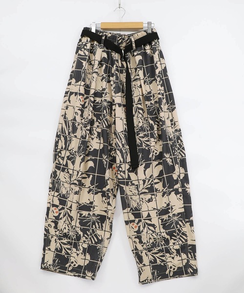 ScoLar Parity（スカラーパリティ）の「361115：メルヘン恐竜柄orレトロ障子柄 ベルト付きパンツ（その他パンツ・レディース・ブルー/チャコールグレー・M）」の19枚目の写真