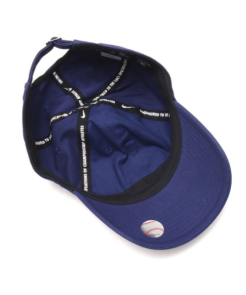 NIKE(ナイキ)の「NIKE CLUB UNSTRUCTURED ORGANIC COTTON CAP / ナイキ クラブ アンストラクチャード オーガニックコットン キャップ【SP】(キャップ・メンズ・ブルー・M/L)」の2枚目の写真