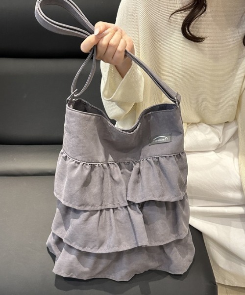 SHEPP(シープ)の「【A4サイズ対応可】ティアードフリル ショルダーバッグ(ショルダーバッグ・レディース・グレー/ブラック/サックスブルー/ピンク/アイボリー・F)」の9枚目の写真