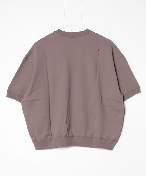 DOUBLE STANDARD CLOTHING(ダブルスタンダードクロージング)の「Dロゴワッペン 裏毛スウェット(Tシャツ/カットソー・レディース・グレイッシュベージュ/ブラック/オフホワイト・FREE)」の4枚目の写真