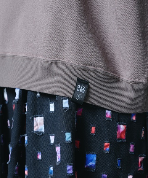 DOUBLE STANDARD CLOTHING(ダブルスタンダードクロージング)の「Dロゴワッペン 裏毛スウェット(Tシャツ/カットソー・レディース・グレイッシュベージュ/ブラック/オフホワイト・FREE)」の13枚目の写真