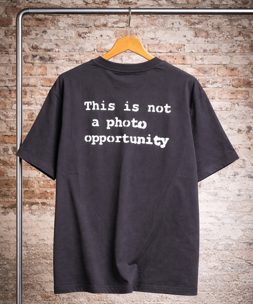 BRANDALISED(ブランダライズド)の「BRANDALISED (ブランダライズド) Tシャツ 半袖 バンクシー ストレッチ カットソー Girl with balloon BR26SU01D12 バックプリント メンズ レディース(Tシャツ/カットソー・メンズ・ダークグレー/ブラック/ホワイト・M/L/LL)」の7枚目の写真