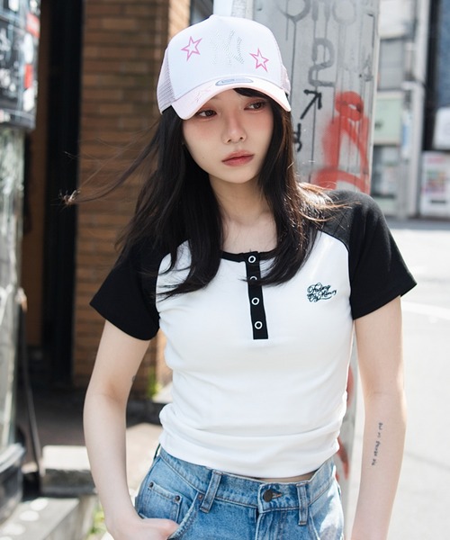 WEGO（ウィゴー）の「WEGO/【26年春新作】グラフィックラグランヘンリーネックT（Tシャツ/カットソー・レディース・その他3/その他2/その他1/その他4/その他5・FREE）」の14枚目の写真