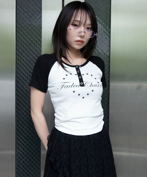 WEGO（ウィゴー）の「WEGO/【26年春新作】グラフィックラグランヘンリーネックT（Tシャツ/カットソー・レディース・その他3/その他2/その他1/その他4/その他5・FREE）」の5枚目の写真