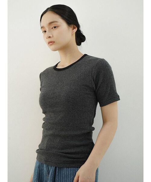 FIKA.(フィーカ)の「【11color】H/S Crew Tee(Tシャツ/カットソー・レディース・アイボリー/杢グレー/ブラック/ダークネイビー/レッド/チャコール・FREE)」の11枚目の写真