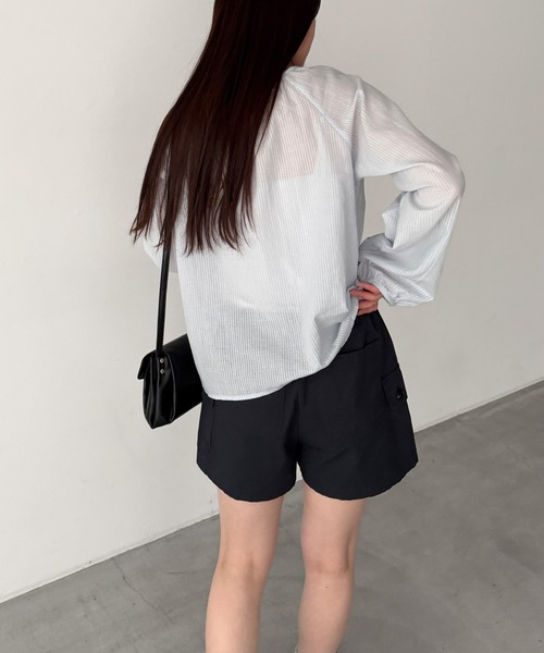 CANAL JEAN(キャナルジーン)の「SLEEK ボイルストライプパフブラウス(シャツ/ブラウス・レディース・サックスブルー/アイボリー・ONE SIZE)」の8枚目の写真