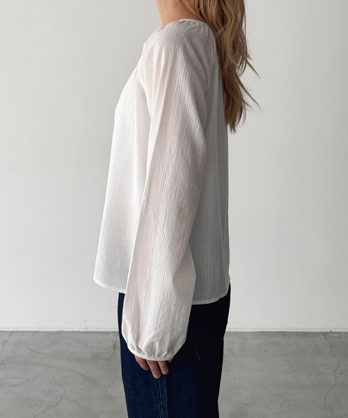 CANAL JEAN(キャナルジーン)の「SLEEK ボイルストライプパフブラウス(シャツ/ブラウス・レディース・サックスブルー/アイボリー・ONE SIZE)」の11枚目の写真