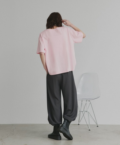 ad thie(アドティエ)の「アソート フォトプリント Tシャツ(Tシャツ/カットソー・レディース・ピンク/ブラック/チャコール/ホワイト系2/ホワイト系1/ブラウン・FREE)」の17枚目の写真