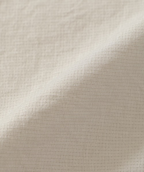 NANGA(ナンガ)の「DotAir COMFY S/S SHIRT W/ドットエア コンフィー ショートスリーブシャツ (ウィメンズ)(シャツ/ブラウス・メンズ・ブラック/ベージュ・S/M/L)」の9枚目の写真