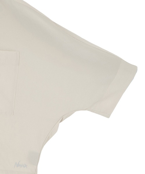 NANGA(ナンガ)の「DotAir COMFY S/S SHIRT W/ドットエア コンフィー ショートスリーブシャツ (ウィメンズ)(シャツ/ブラウス・メンズ・ブラック/ベージュ・S/M/L)」の7枚目の写真