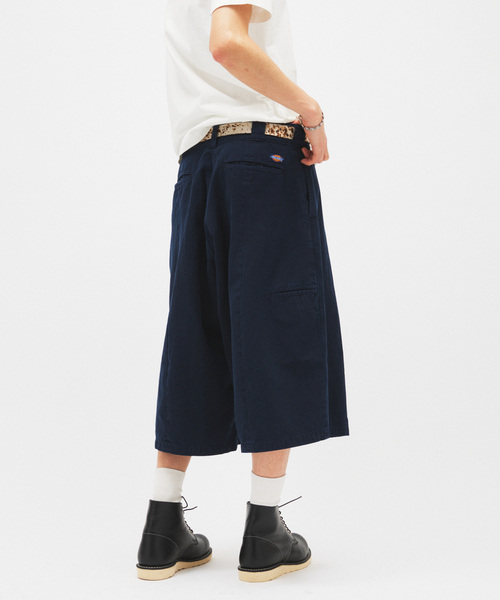 Dickies（ディッキーズ）の「Dickies / ディッキーズ 別注 ODD SHAPE SHORTS / ショーツ（その他パンツ・メンズ・ブラック/ブラウン/ネイビー・MEDIUM/LARGE）」の19枚目の写真