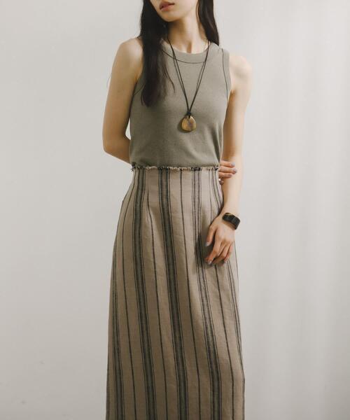 URBAN RESEARCH DOORS(アーバンリサーチドアーズ)の「Linen Stripe I-Line Skirt(スカート・レディース・ナチュラル・MEDIUM/SMALL)」の2枚目の写真