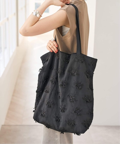 Spick & Span(スピックアンドスパン)の「《新色有り別注 / 追加》crinkle crinkle crinkle 3D embroidery TOTE*Re(トートバッグ・レディース・ホワイト/ブラック・FREE)」の1枚目の写真