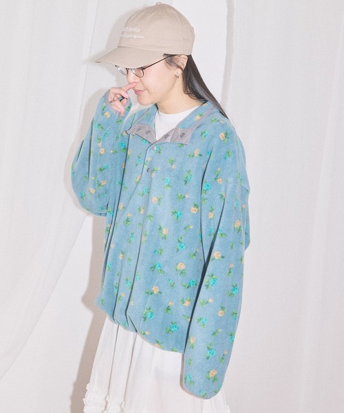 fig London(フィグロンドン)の「Rosie snap top(スウェット・レディース・ブラック/ブルー・FREE)」の11枚目の写真