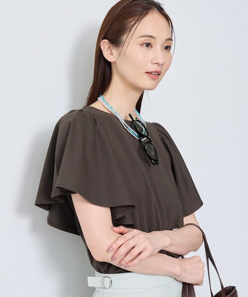 Reflect(リフレクト)の「【UVカット/接触冷感/吸水速乾】フレアスリーブトップス(Tシャツ/カットソー・レディース・ダークブラウン/ネイビー/ホワイト/ライトイエロー系・09/11/13)」の2枚目の写真