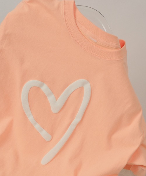palm RICHE(ポームリシュ)の「FLOAT HEART T(Tシャツ/カットソー・レディース・チャコールグレー/オフホワイト/オレンジ系その他・M)」の1枚目の写真