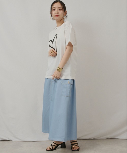 palm RICHE(ポームリシュ)の「FLOAT HEART T(Tシャツ/カットソー・レディース・チャコールグレー/オフホワイト/オレンジ系その他・M)」の8枚目の写真
