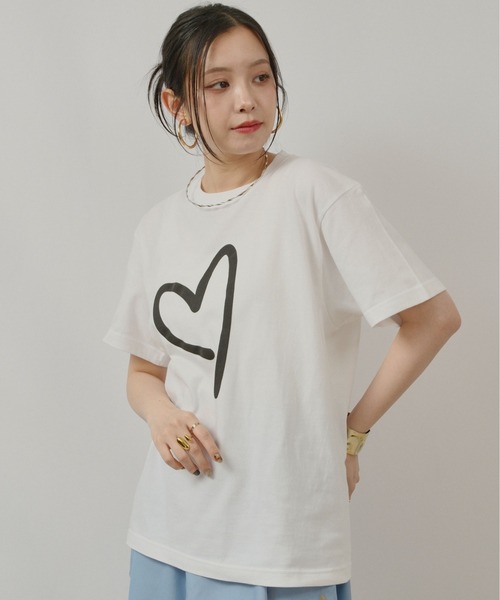 palm RICHE(ポームリシュ)の「FLOAT HEART T(Tシャツ/カットソー・レディース・チャコールグレー/オフホワイト/オレンジ系その他・M)」の6枚目の写真
